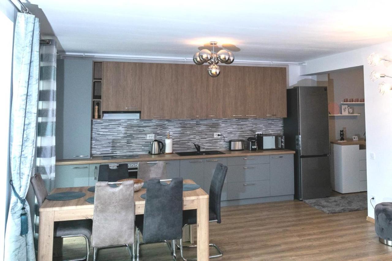 Апартаменты Apartament Luxury Miruna Рышнов Экстерьер фото
